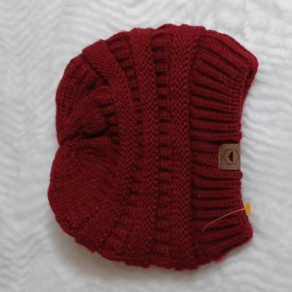 TOUGH Womans Burgundy‎ Hat NWT - Picture 1 of 5